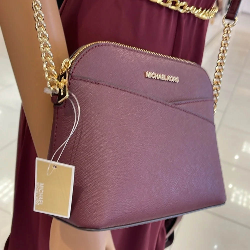 MICHAEL KORS
Jet Set Travel Medium Dome Crossbody Bag
Oxblood 
NWT - Picture 15 of 16